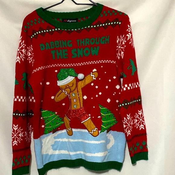 32 Degrees Red Holiday Sweater Size XL with Dabbing Gingerbread Snowflake Design - Picture 1 of 10